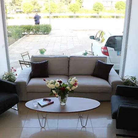 Persani Hotel-free Parking 2* 써니비치