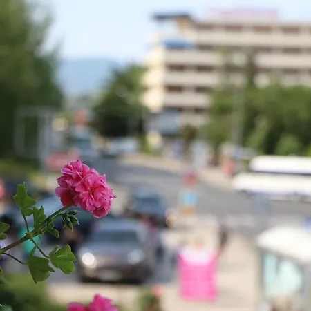 Persani Hotel-free Parking