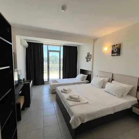 Persani Hotel-free Parking 2*