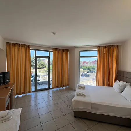 Persani Hotel-free Parking Ξενοδοχείο 2*