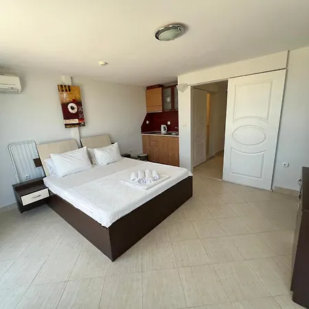 Persani Hotel-free Parking 2*