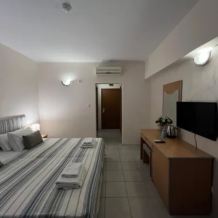 Persani Hotel-free Parking Ξενοδοχείο 2*