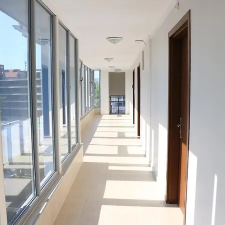 Persani Hotel-free Parking