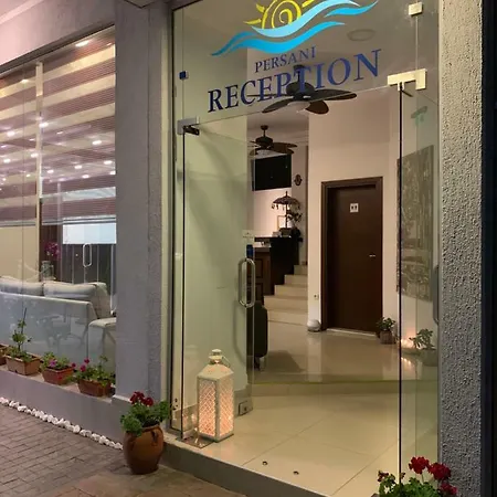 Ξενοδοχείο Persani Hotel-free Parking 2*